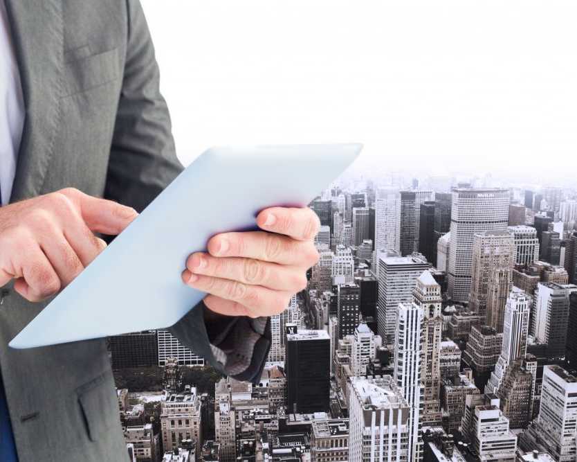 easy-commercial-trade-license-in-dubai-bizzrost