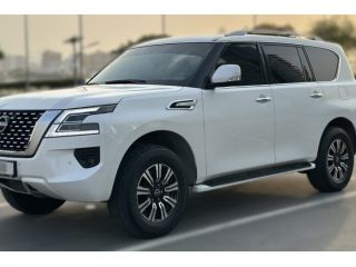 top-7-seater-car-rental-in-dubai-prox-cars-small-0