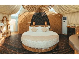 best-beach-resorts-in-dubai-luxury-stay-in-dubai-small-3