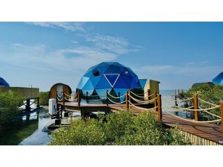 best-beach-resorts-in-dubai-luxury-stay-in-dubai-small-0