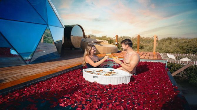 best-resorts-for-honeymoons-dubai-beach-resort-in-dubai-big-0