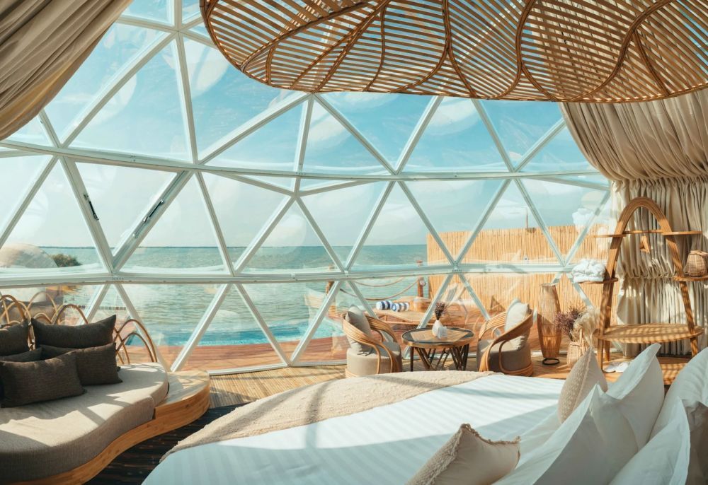 hotel-with-private-pool-in-dubai-romantic-stay-in-dubai-big-1