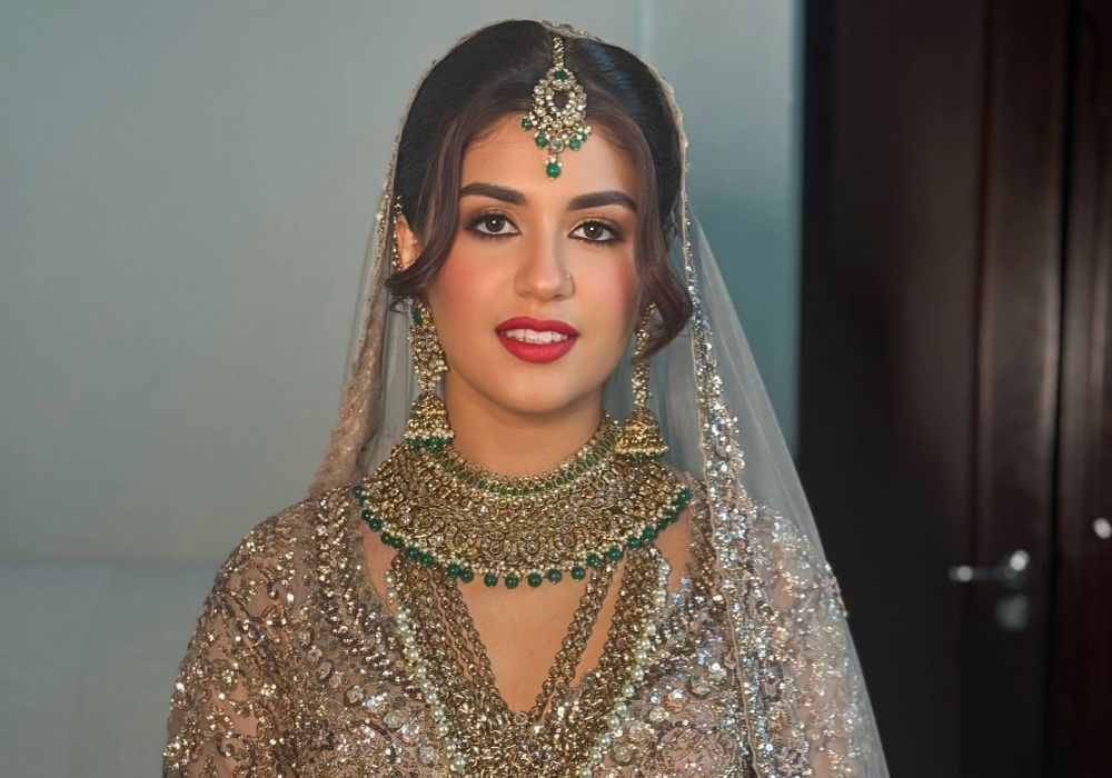 luxury-bridal-makeup-services-for-your-dream-wedding-day-big-0