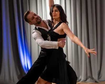 learn-with-best-salsa-dancing-classes-for-beginners-in-abu-dhabi