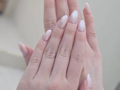 premium-nail-enhancements-service-in-abu-dhabi