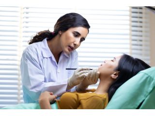 how-to-choose-the-right-aesthetic-doctor-in-dubai-small-0