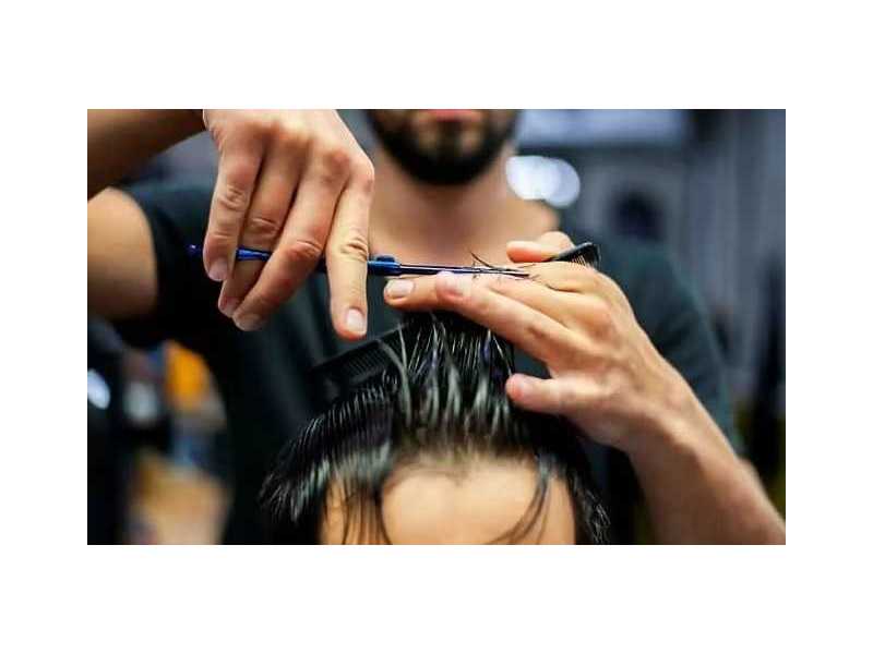 ayn-ymknny-alaathor-aal-afdl-salon-hlak-rgaly-kryb-mny-fy-alaayn-small-0