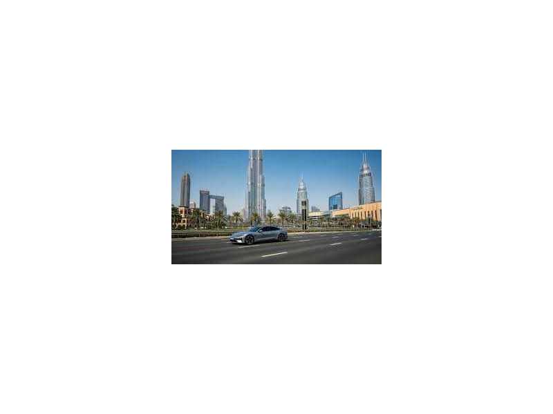car-rental-downtown-dubai-toyz-car-rental-small-0