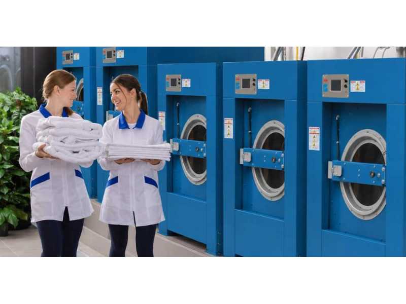 industrial-laundry-machines-for-university-campuses-small-0