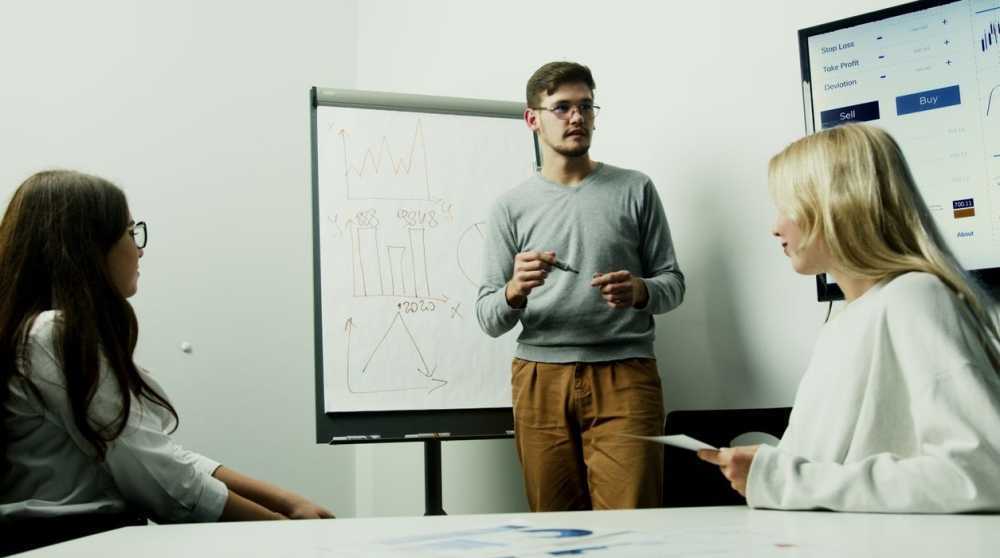 financial-modeling-course-for-beginners-and-professionals-big-0