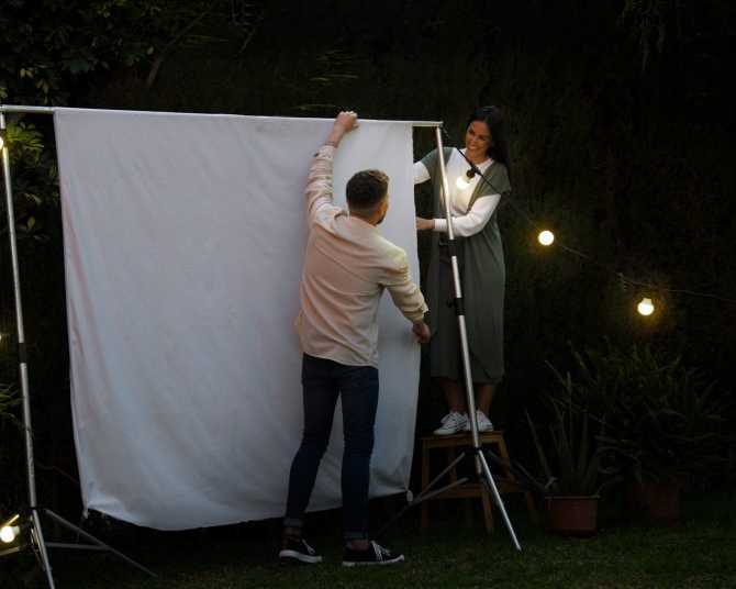 easily-outdoor-projector-hire-australia-in-affordable-price