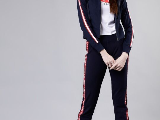 tokyo-talkies-women-navy-blue-red-solid-hooded-sweatshirt