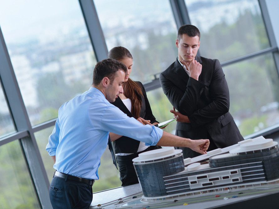 hiring-a-professional-building-management-company-big-0