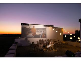 high-quality-outdoor-movie-screen-hire-sydney-small-0