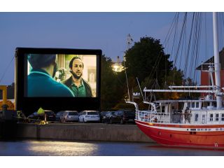 big-screen-hire-for-events-outdoor-cinema-specialists-in-australia-small-0