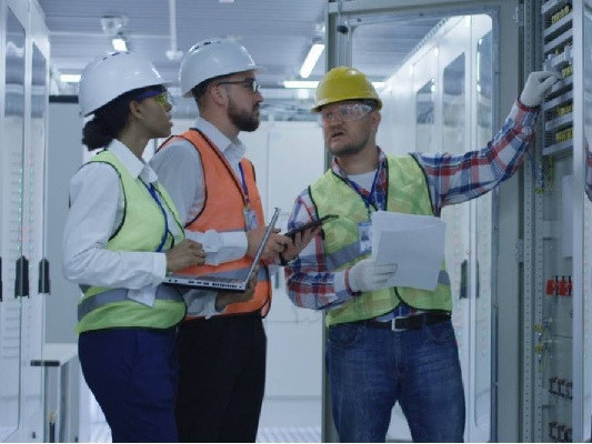 industrial-facility-management-services-big-0