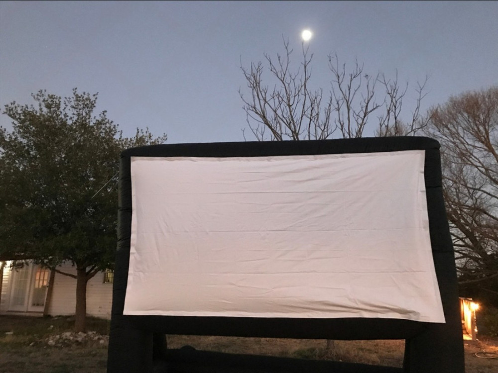 inflatable-movie-screen-hire-for-memorable-outdoor-events-big-0