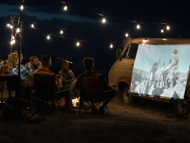 movie-screen-hire-for-outdoor-movies-under-the-stars