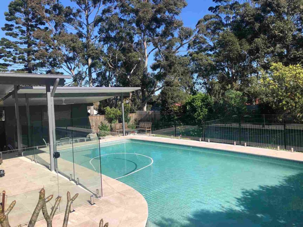 elegant-glass-balustrades-installation-in-dee-why-big-2