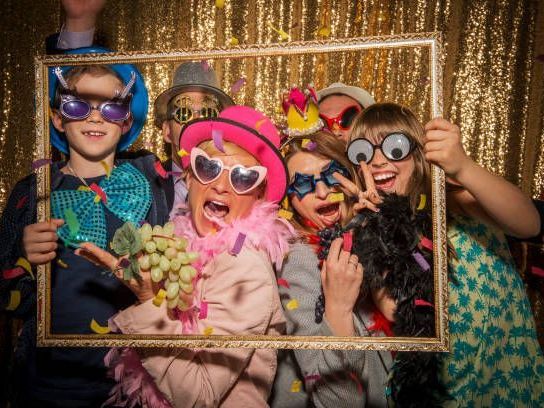 fun-stylish-photo-booths-guests-cant-stop-talking-about