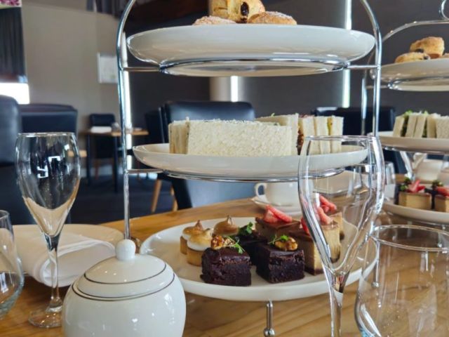 elegant-lakeside-high-tea-in-canberra-book-now