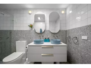 best-bathroom-renovation-in-melbourne-small-0