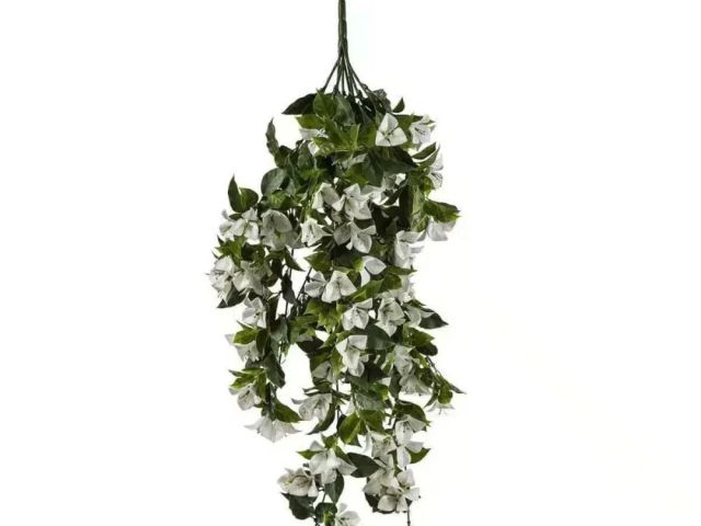 stunning-fake-hanging-plants-to-bring-life-to-your-space