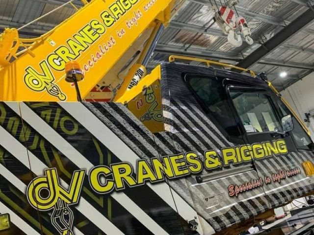 bubble-crane-hire-in-tullamarine-for-tight-access-lifts