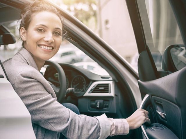experienced-driving-instructors-in-carnegie-for-confident-driving