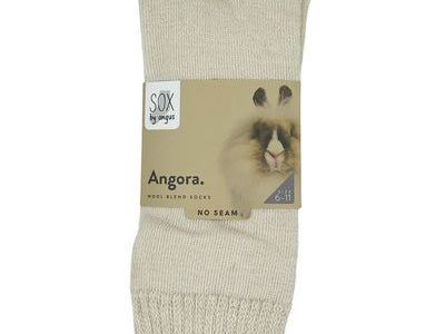 beat-the-cold-with-durable-knee-high-wool-socks-mens