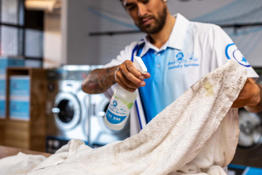 pickup-and-delivery-laundry-for-workwear-big-0