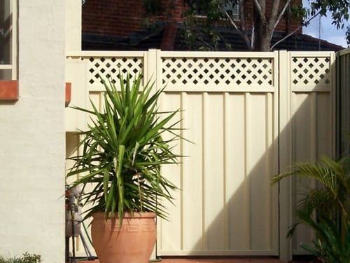colorbond-fence-strong-stylish-boundary-solution