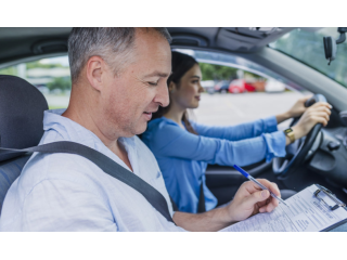 supportive-team-at-our-newcastle-driving-schools-small-0
