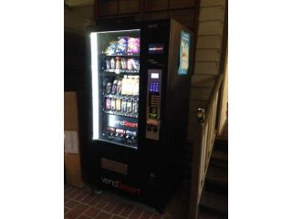 vending-machines-gosford-install-smart-snack-drink-machines-small-0