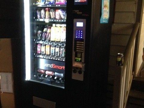 vending-machines-gosford-install-smart-snack-drink-machines