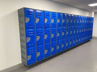 durable-heavy-duty-plastic-lockers-for-demanding-environments-small-0