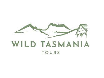 freycinet-hiking-tour-discover-tasmania