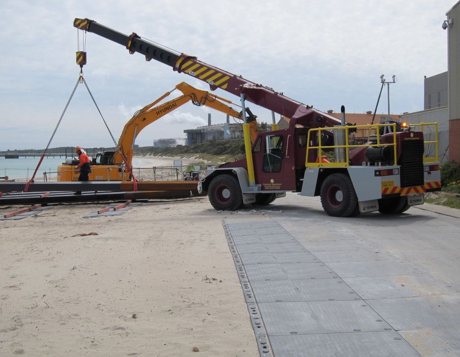 heavy-duty-track-mats-hire-for-reliable-ground-protection-big-0