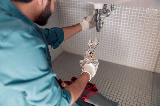 emergency-plumbing-solutions-with-fast-response-honest-pricing-big-1