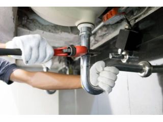 emergency-plumbing-solutions-with-fast-response-honest-pricing-small-3