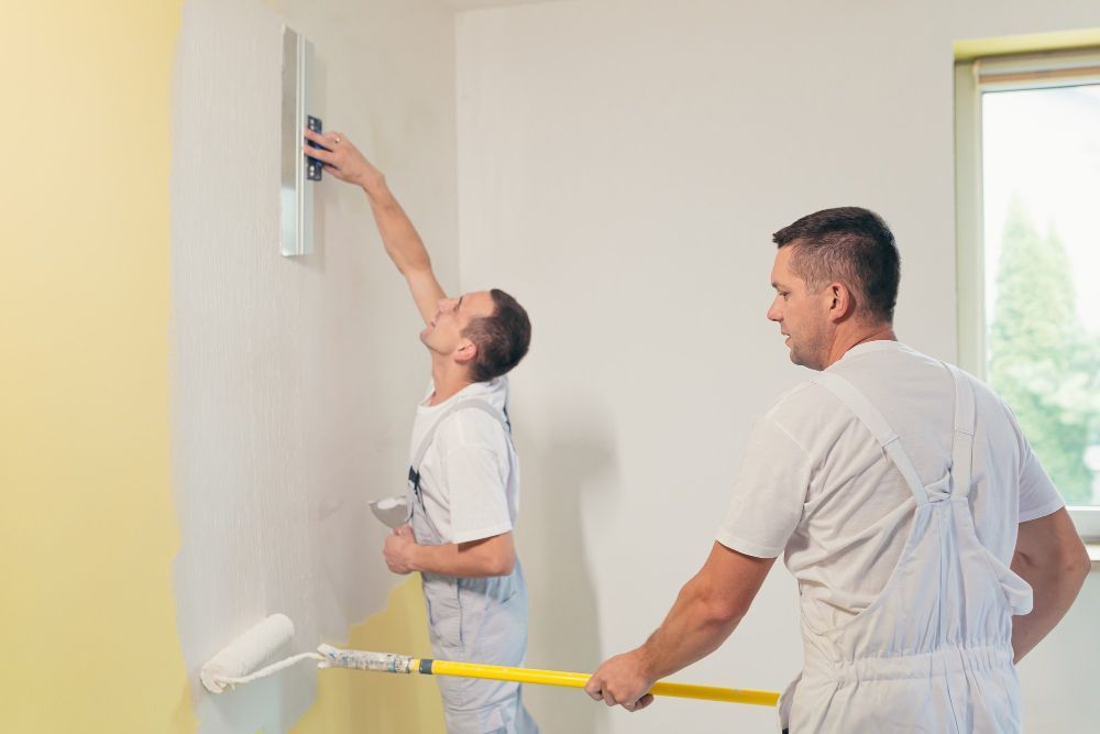 professional-painting-services-in-newport-big-0