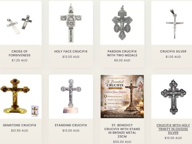 meaningful-crucifix-cross-pendants-strengthen-faith