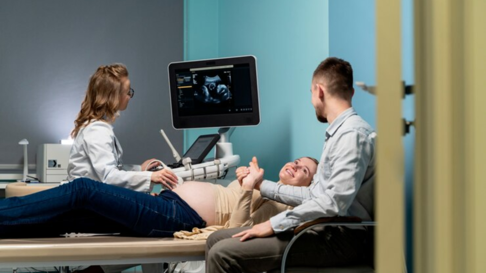 personalized-pregnancy-care-with-obstetrician-services-big-0