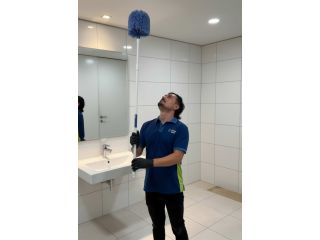 how-professional-cleaning-helps-maintain-hygiene-in-clinics-small-1