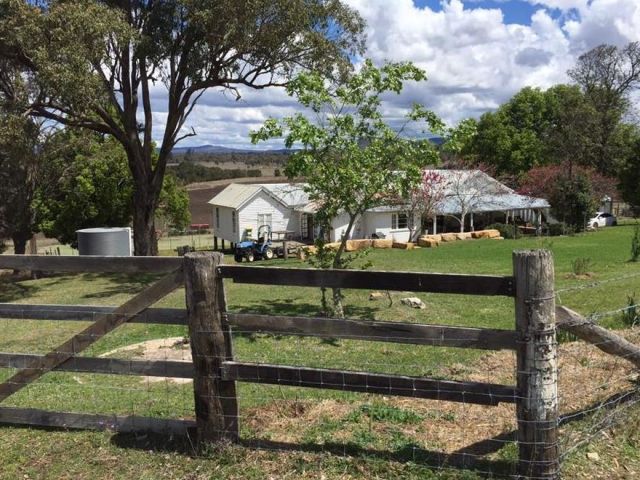 couples-love-scenic-country-wedding-venues