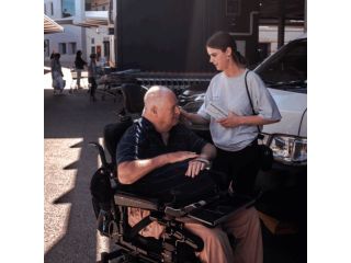 professional-home-care-assistance-that-families-can-trust-small-4