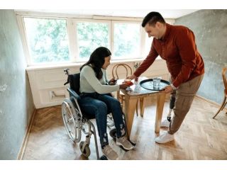 daily-living-assistance-services-in-springfield-central-small-3