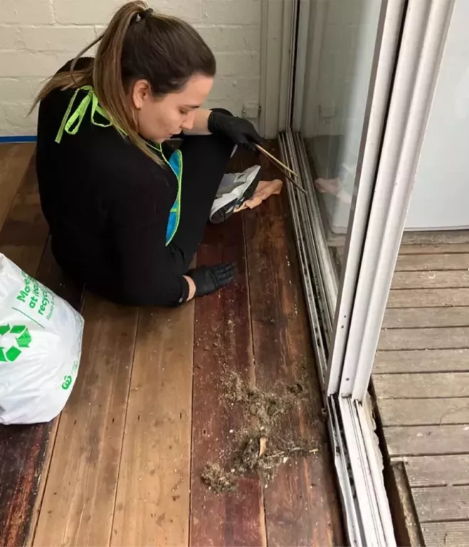 struggling-with-post-reno-dust-dirt-book-expert-cleaning-now-big-0