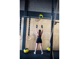 train-stronger-with-a-supportive-fitness-community-in-canberra-small-1