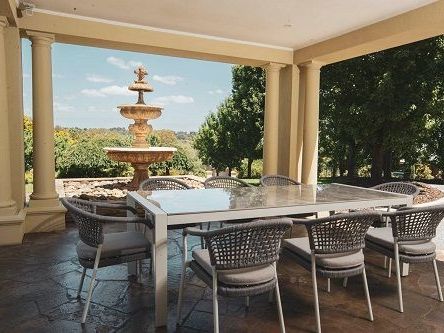 elegant-outdoor-furniture-in-melbourne-for-every-home
